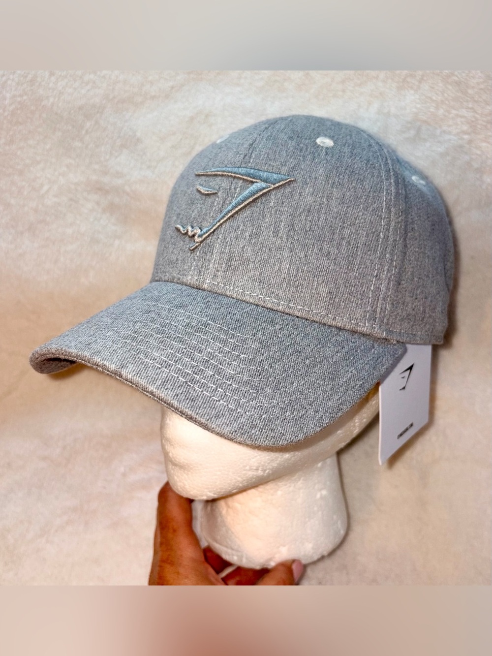 GYMSHARK Sharkhead Cap Light Grey NWT!